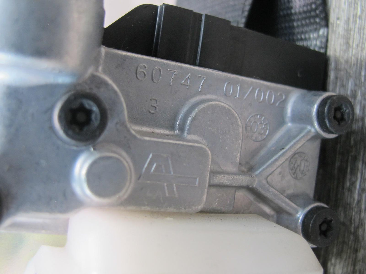 05-08 MERCEDES R171 SLK350 FRONT RIGHT & LEFT SIDE SEATBELT RETRACTOR SET OEM