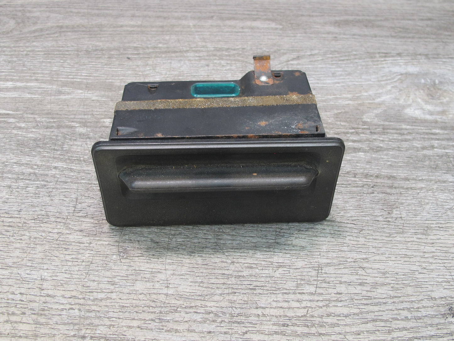 85-88 Volkswagen Scirocco MK2 Front Center Console Ashtray Black 533857321A OEM