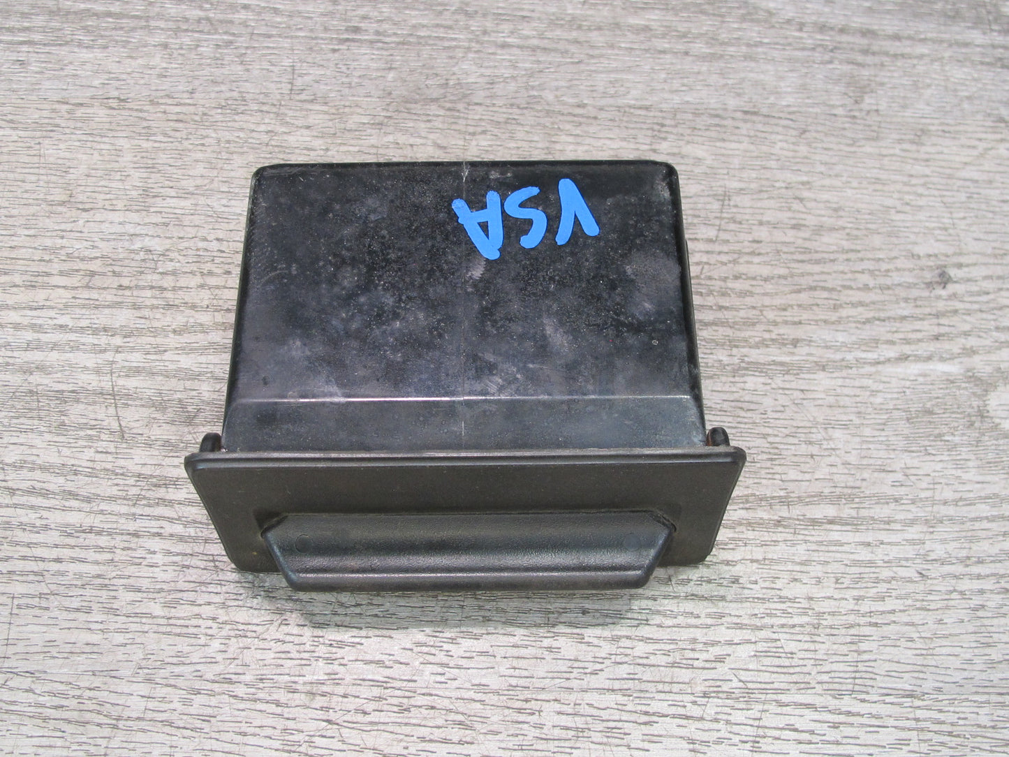 85-88 Volkswagen Scirocco MK2 Front Center Console Ashtray Black 533857321A OEM
