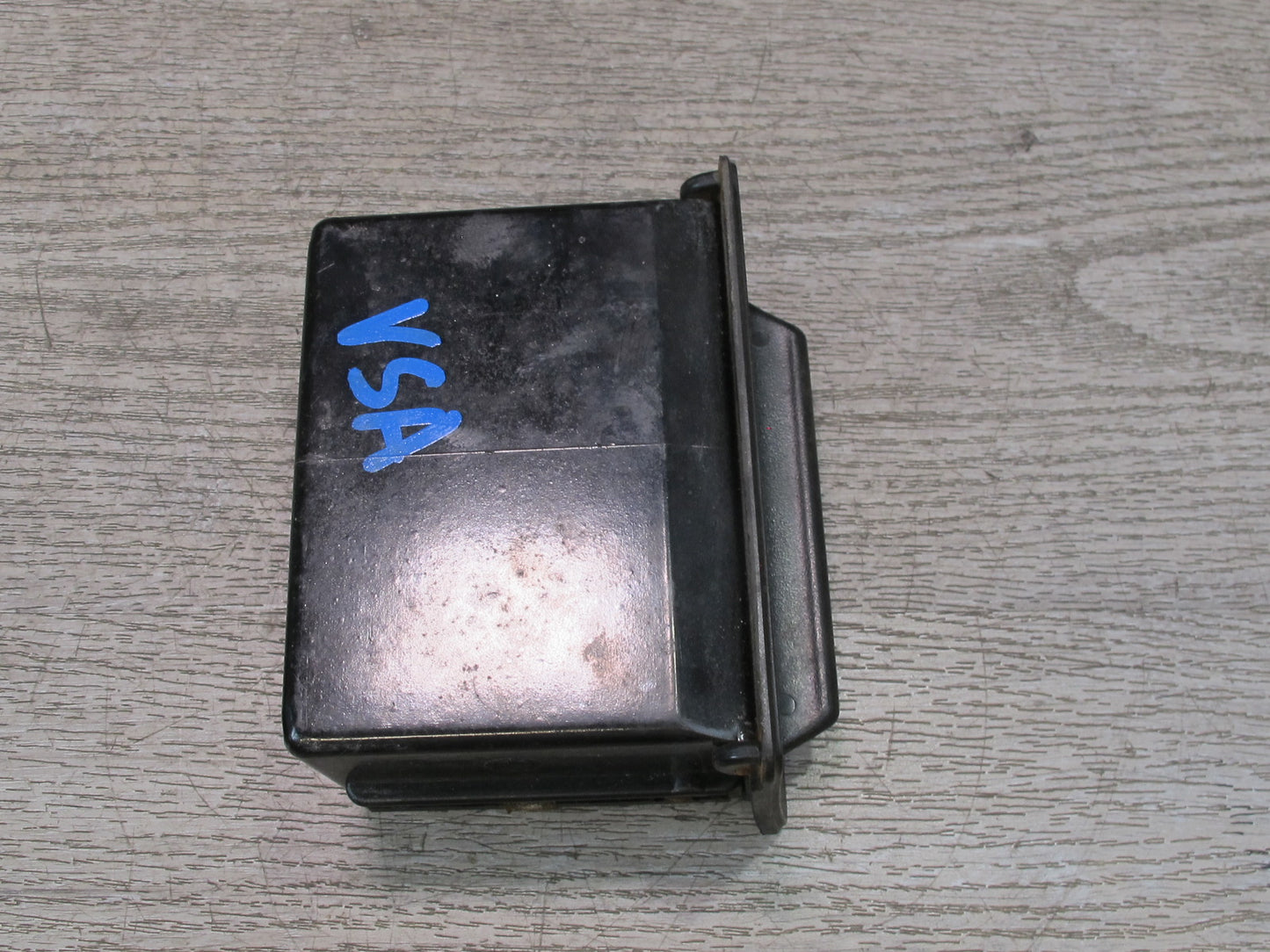 85-88 Volkswagen Scirocco MK2 Front Center Console Ashtray Black 533857321A OEM