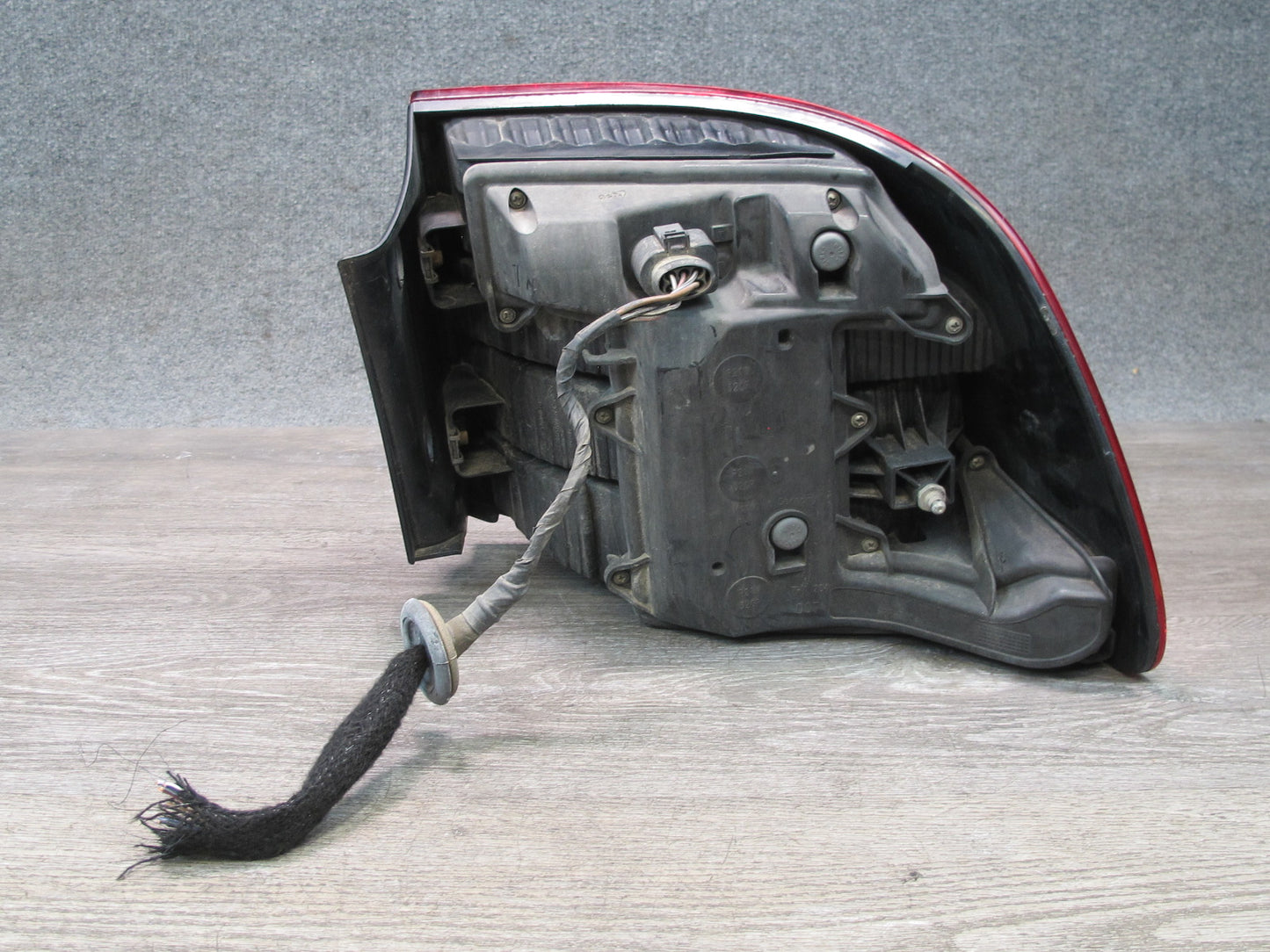 2008-2010 Porsche Cayenne 957 Rear Left Tail Light Lamp 7L5945207A