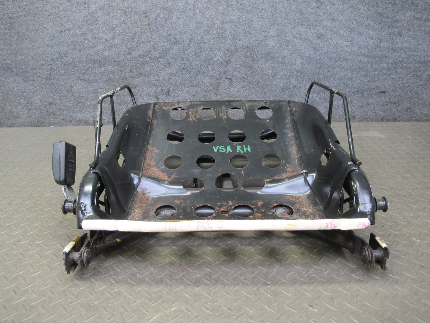 86-88 Volkswagen VW Scirocco MK2 Front Right Seat Frame 533881104H OEM