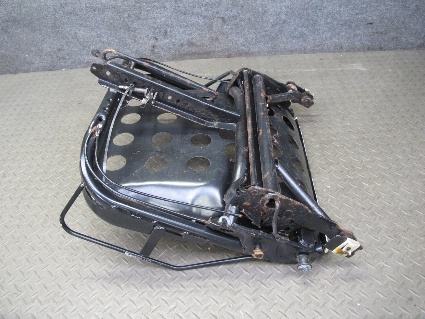 86-88 Volkswagen VW Scirocco MK2 Front Right Seat Frame 533881104H OEM