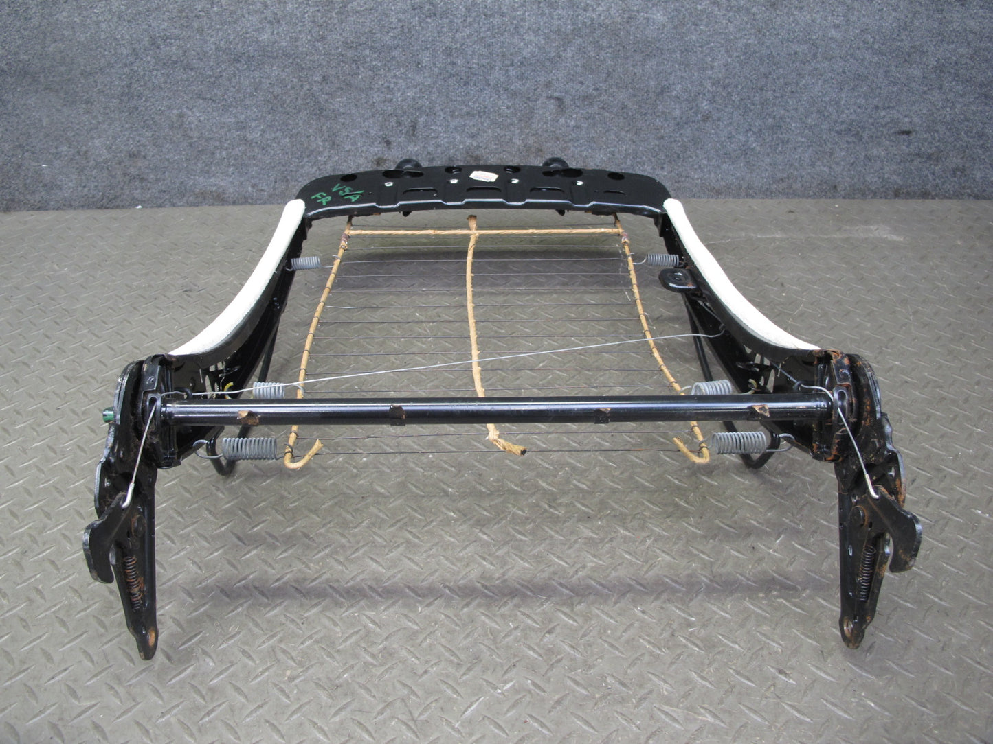 86-88 Volkswagen VW Scirocco MK2 Front Right Seat Frame 533881104H OEM