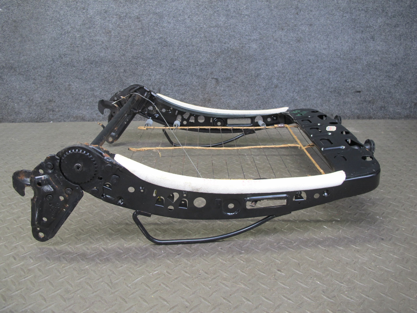 86-88 Volkswagen VW Scirocco MK2 Front Right Seat Frame 533881104H OEM
