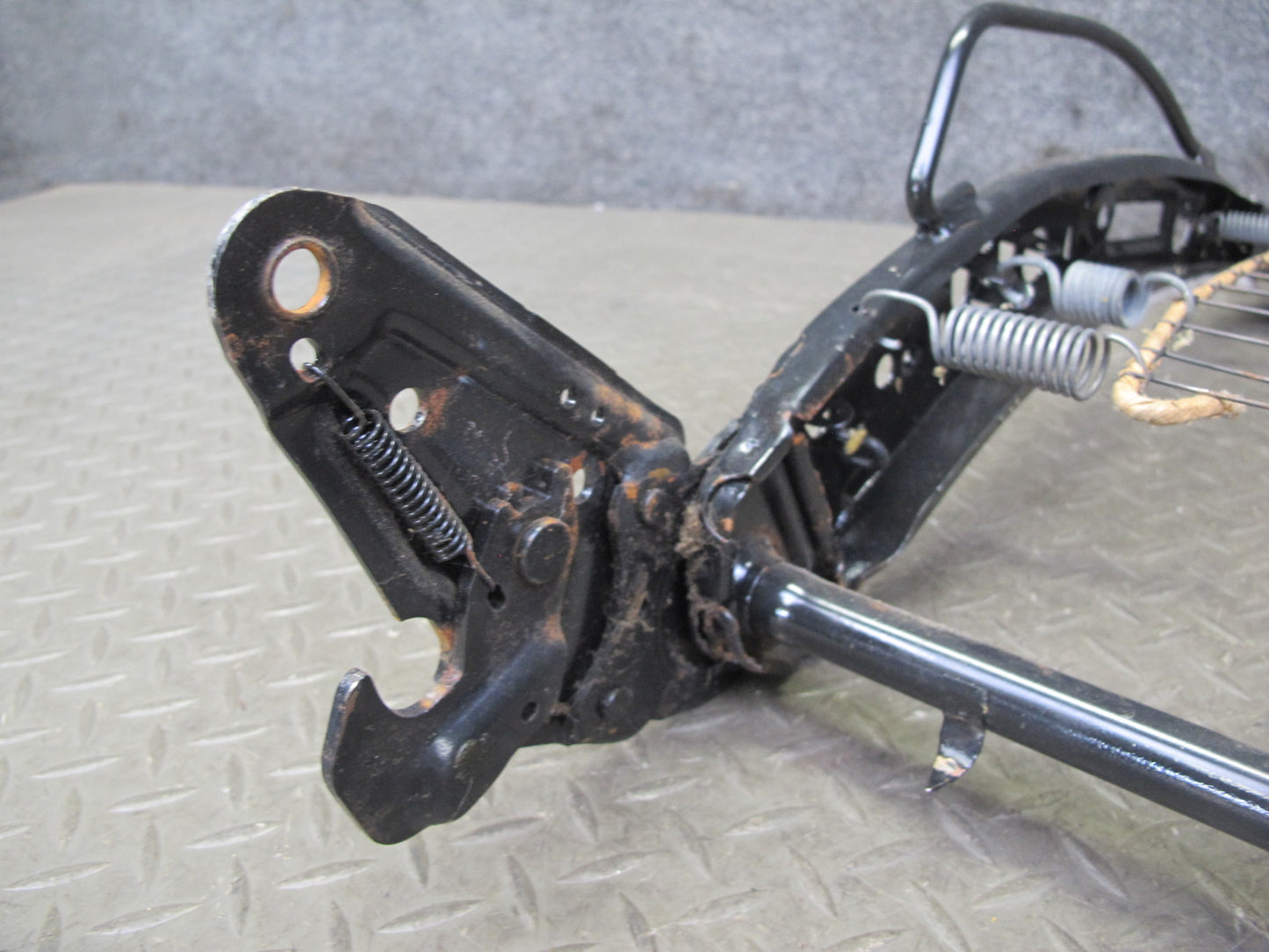 86-88 Volkswagen VW Scirocco MK2 Front Left Driver Seat Frame 533881103H OEM