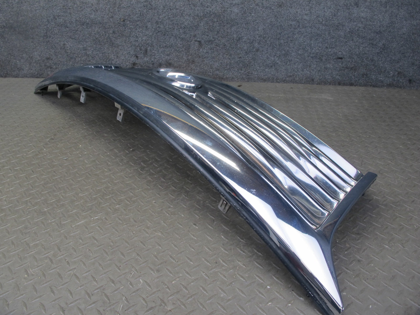 2011-2012 Infiniti QX56 Front Bumper Upper Chrome Grille W/ Camera