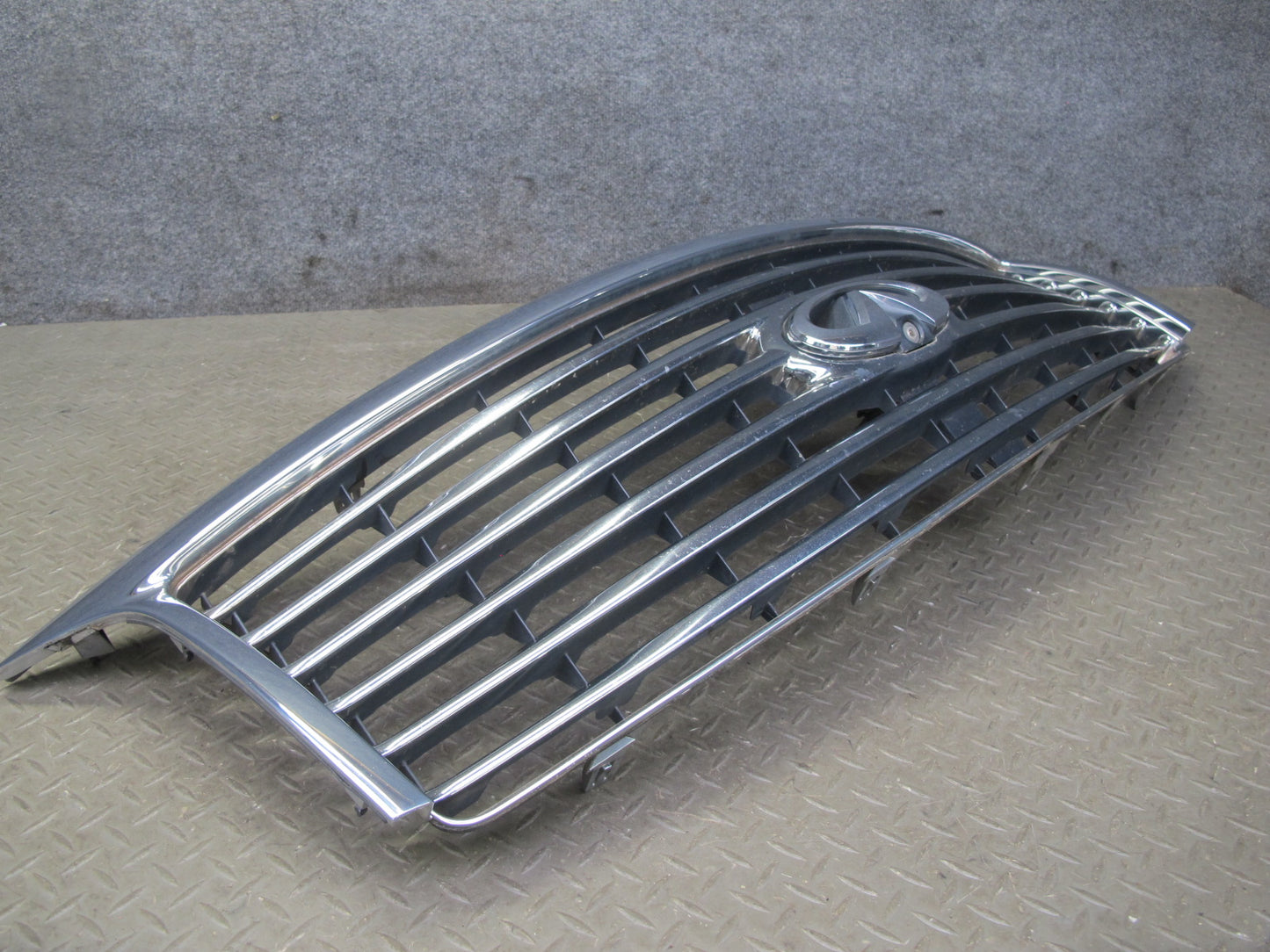 2011-2012 Infiniti QX56 Front Bumper Upper Chrome Grille W/ Camera