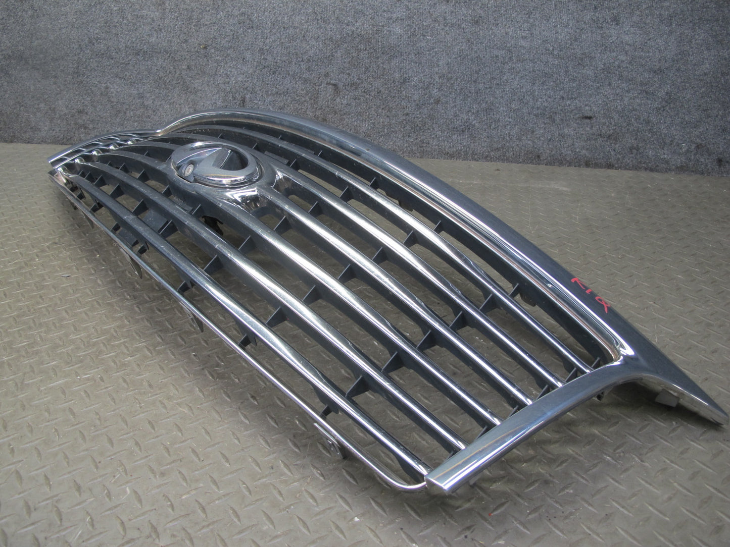 2011-2012 Infiniti QX56 Front Bumper Upper Chrome Grille W/ Camera