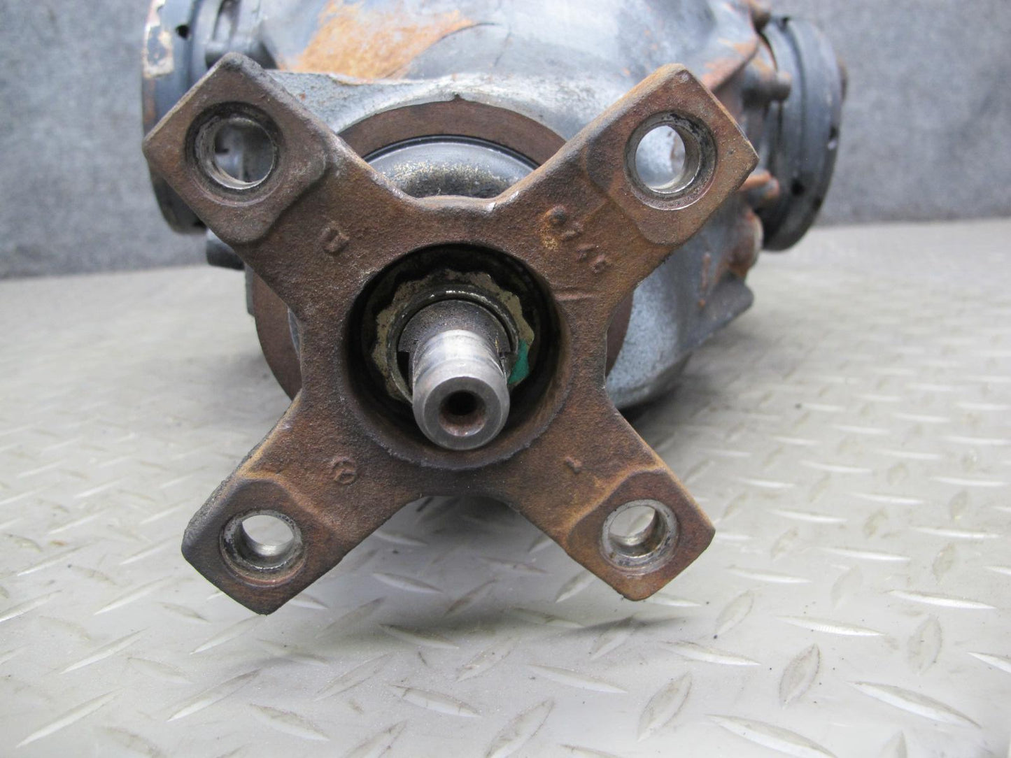 96-97 Mercedes W140 C140 CL600 Rear Axle Differential Carrier 2.65 108k OEM