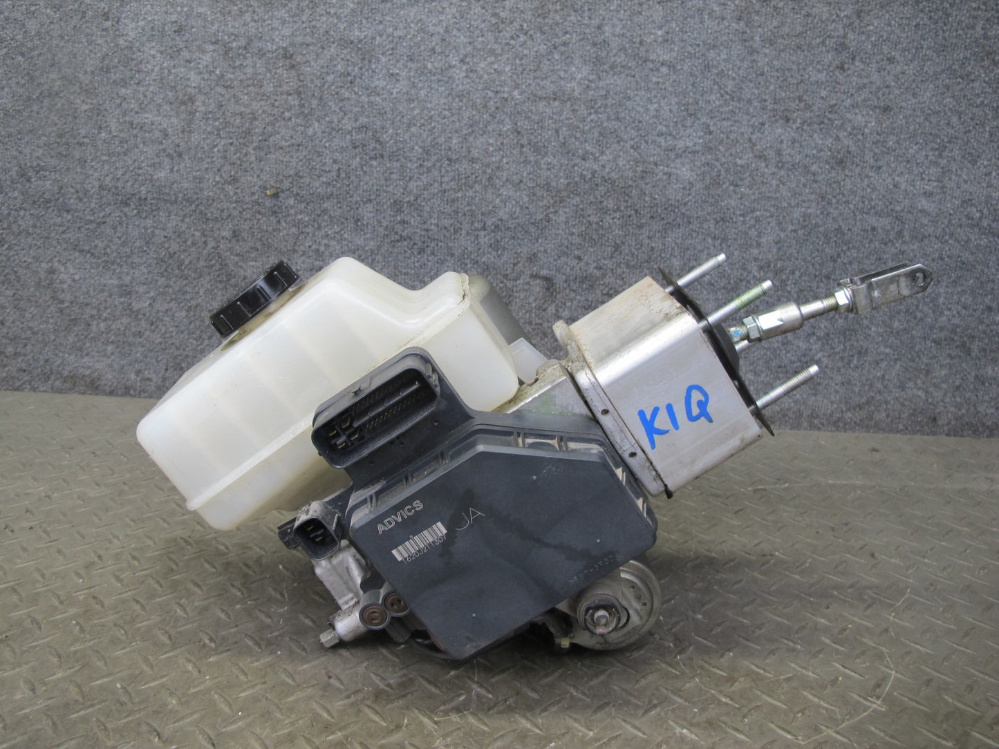 2011-2013 Infiniti QX56 Power Brake Booster Hydraulic Pump