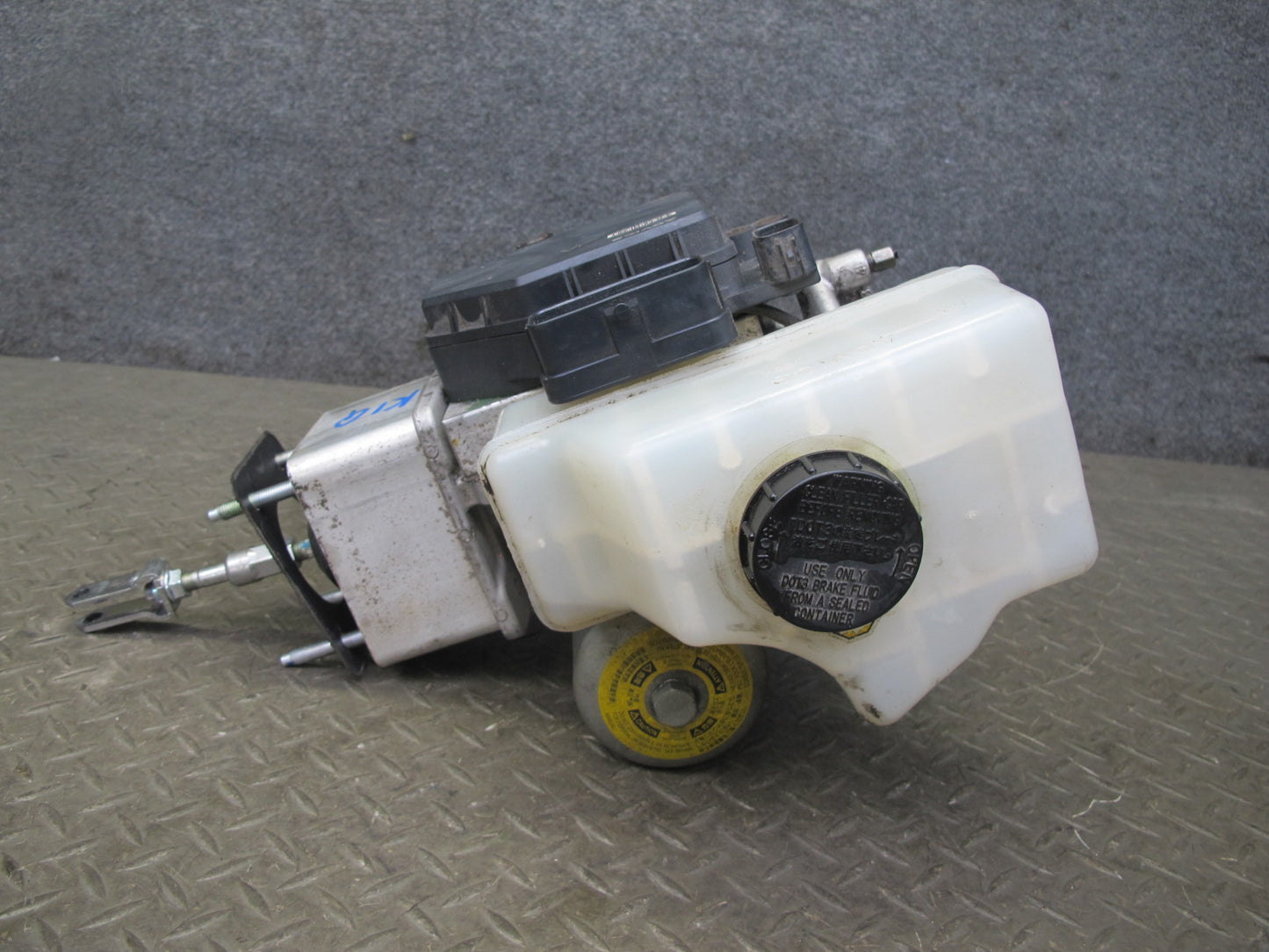 2011-2013 Infiniti QX56 Power Brake Booster Hydraulic Pump