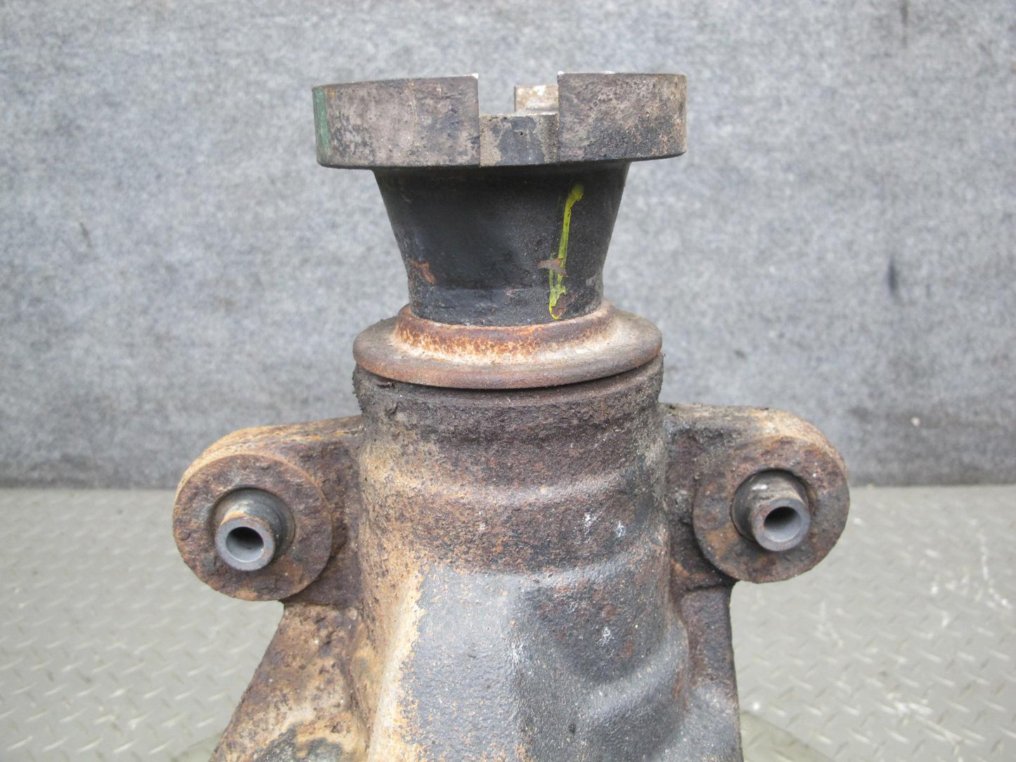 90-96 Nissan Z32 300ZX Turbo Rear Differential Carrier 3.69 Ratio 189K Miles OEM