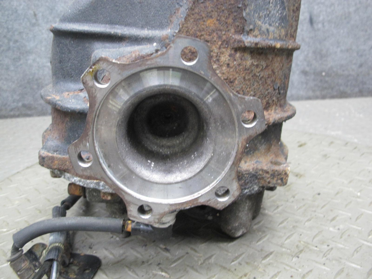 90-96 Nissan Z32 300ZX Turbo Rear Differential Carrier 3.69 Ratio 189K Miles OEM