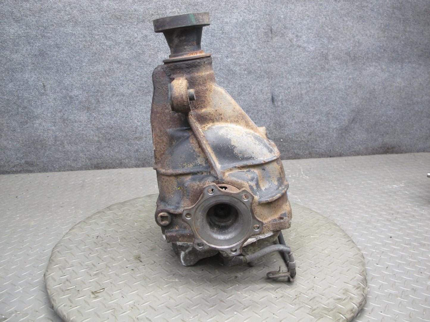 90-96 Nissan Z32 300ZX Turbo Rear Differential Carrier 3.69 Ratio 189K Miles OEM