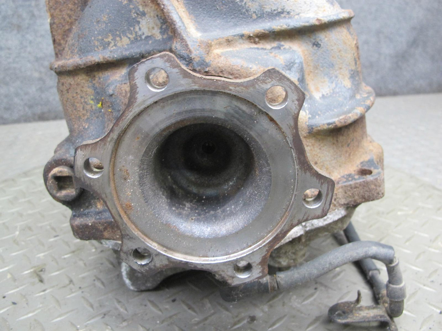 90-96 Nissan Z32 300ZX Turbo Rear Differential Carrier 3.69 Ratio 189K Miles OEM