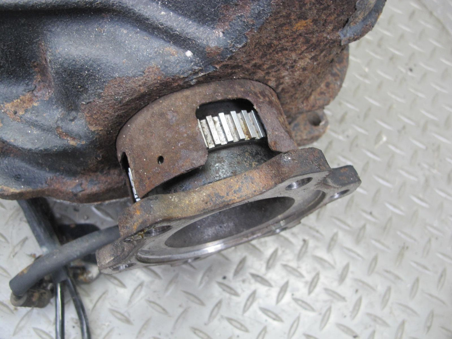 90-96 Nissan Z32 300ZX Turbo Rear Differential Carrier 3.69 Ratio 189K Miles OEM