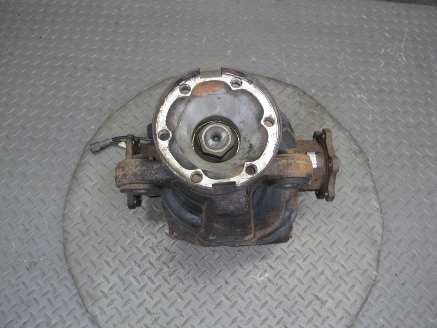 90-96 Nissan Z32 300ZX Turbo Rear Differential Carrier 3.69 Ratio 189K Miles OEM