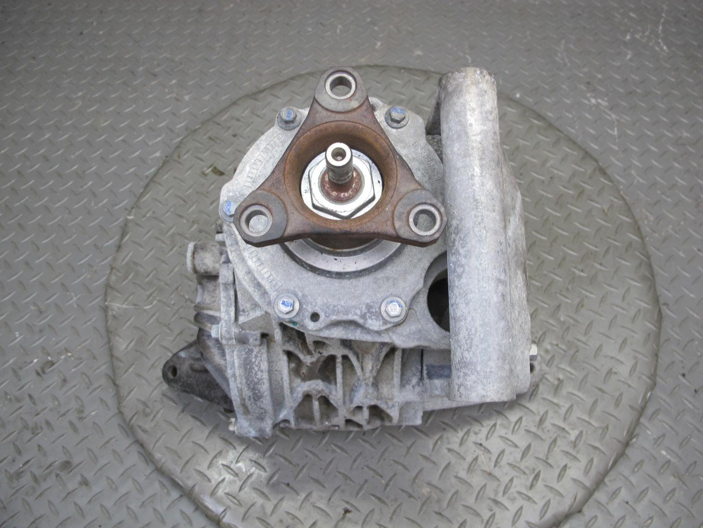 07-09 Saturn SKY Solstice Turbo M/T Rear Differential Carrier 3.73 Ratio 88K OEM