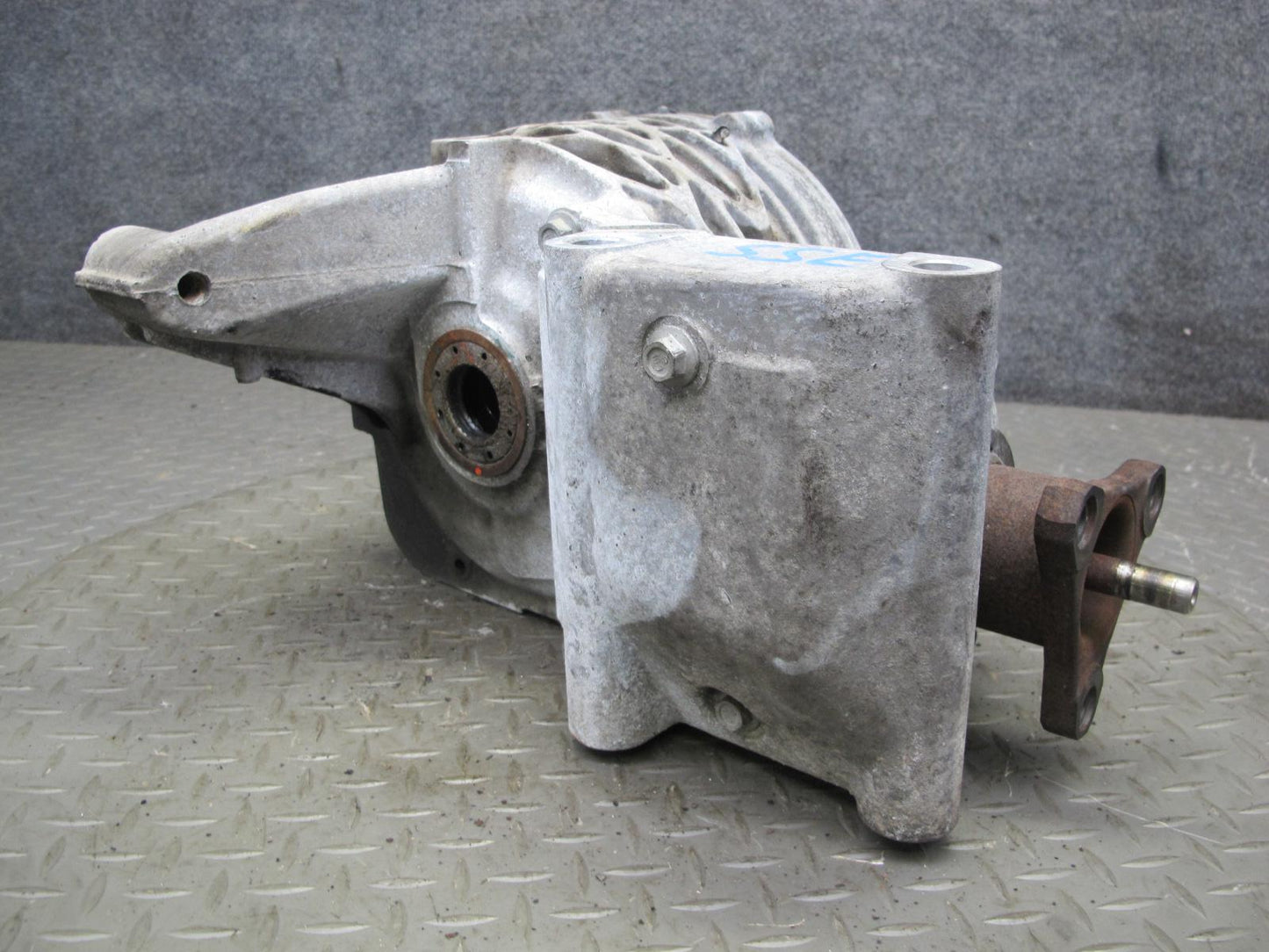 07-09 Saturn SKY Solstice Turbo M/T Rear Differential Carrier 3.73 Ratio 88K OEM
