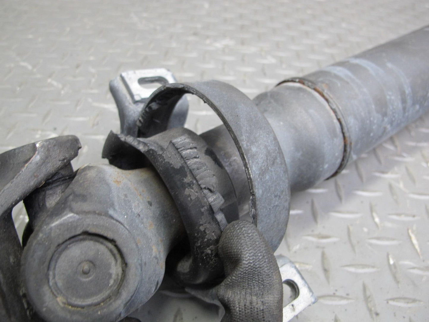 96-97 Mercedes W140 C140 CL600 Coupe Rear Driveshaft Drive Shaft OEM