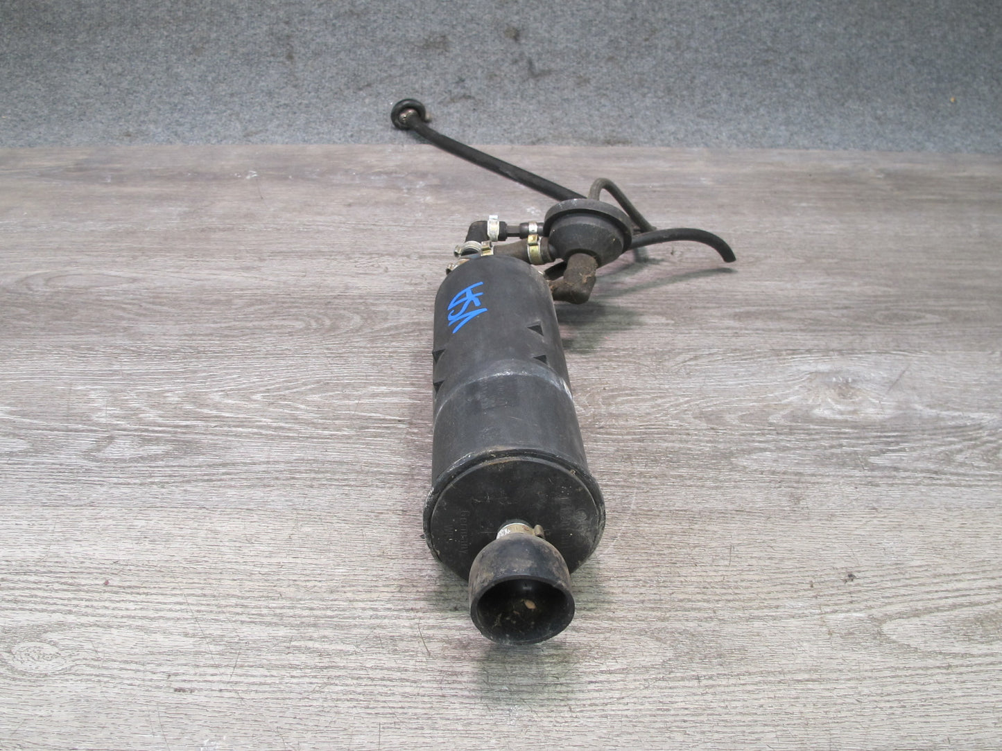 86-89 VW Scirocco Charcoal Canister & Vacuum Control Valve Assy 171201813 OEM