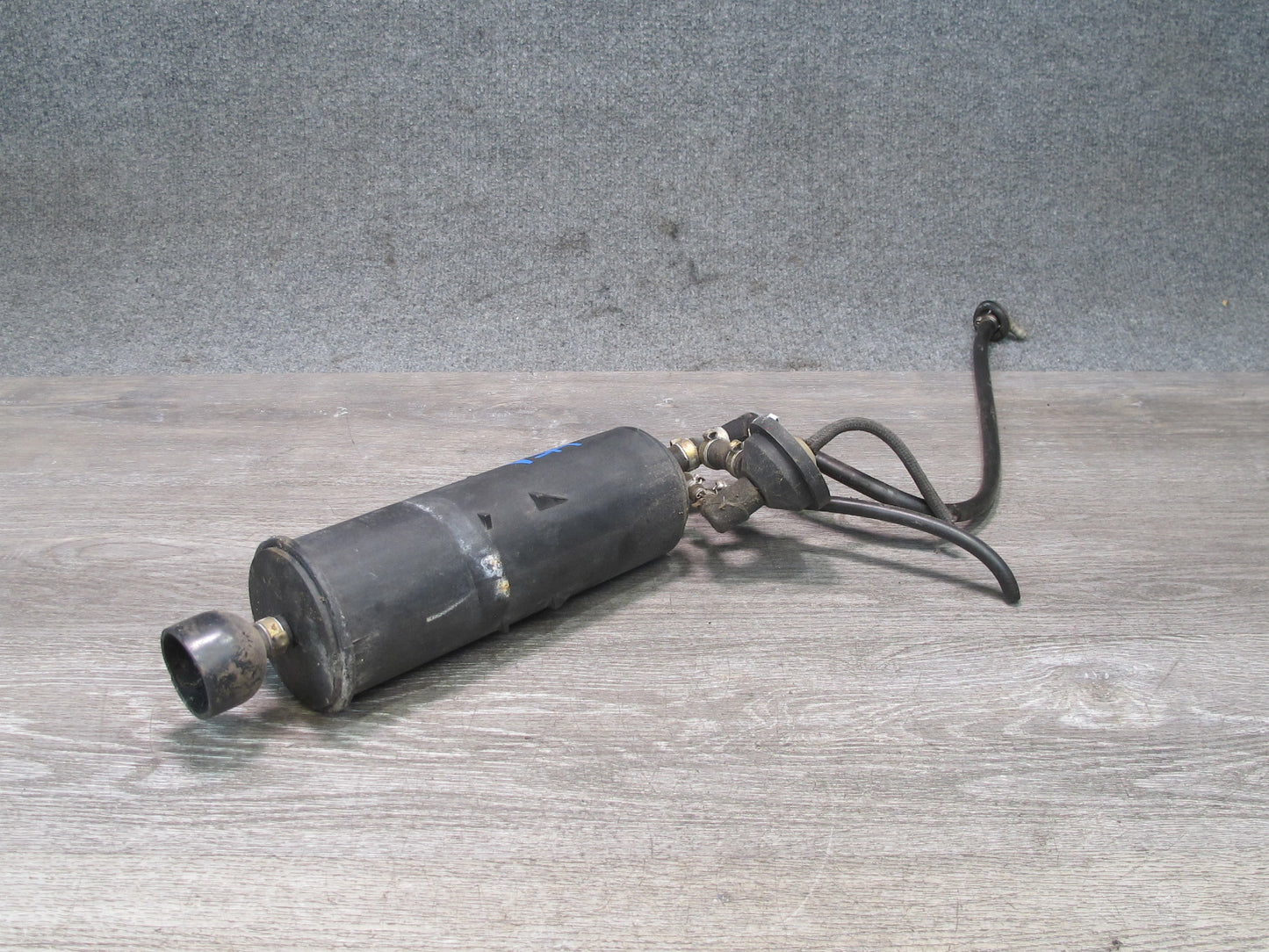 86-89 VW Scirocco Charcoal Canister & Vacuum Control Valve Assy 171201813 OEM