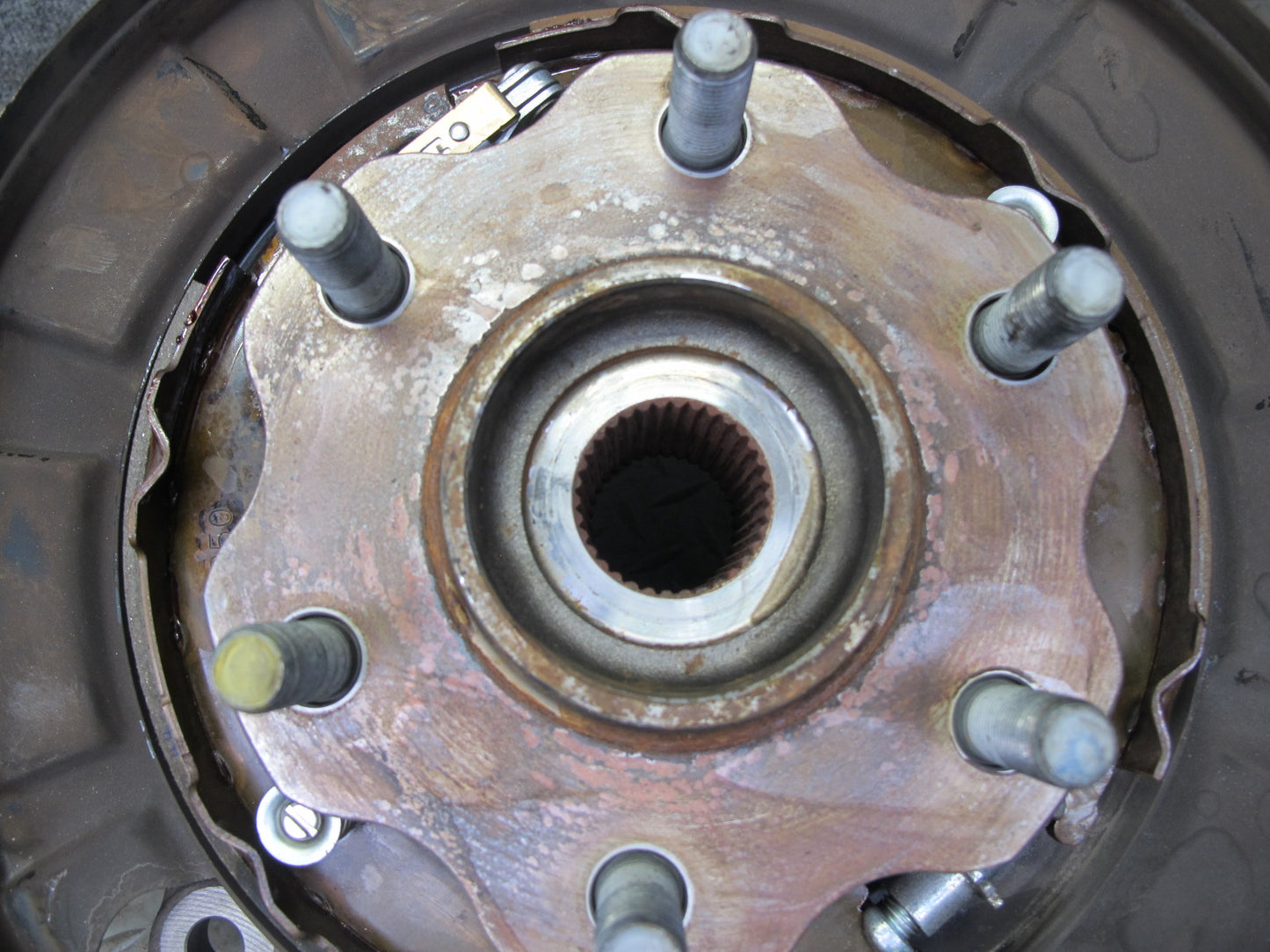 2011-2017 Infiniti QX56 QX80 AWD Rear Left Spindle Knuckle Wheel Hub Bearing