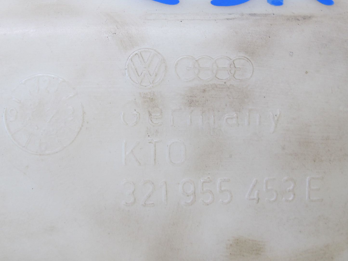 85-88 VW Scirocco Windshield Washer Fluid Reservoir Tank w Pump 321955453E OEM