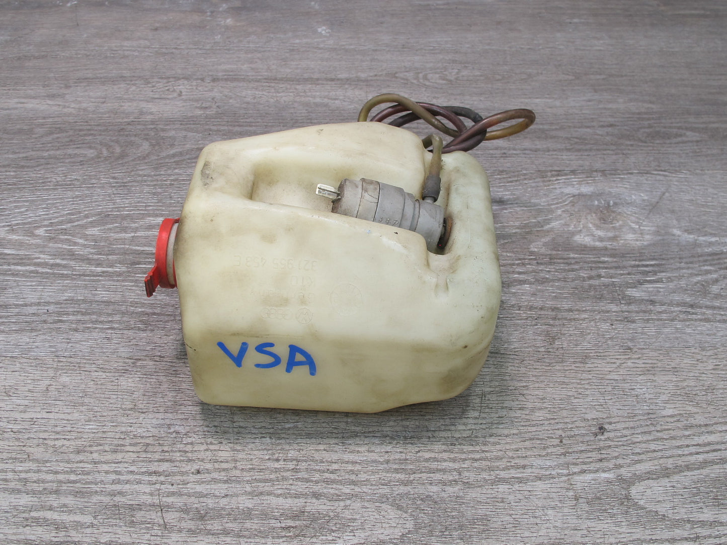 85-88 VW Scirocco Windshield Washer Fluid Reservoir Tank w Pump 321955453E OEM