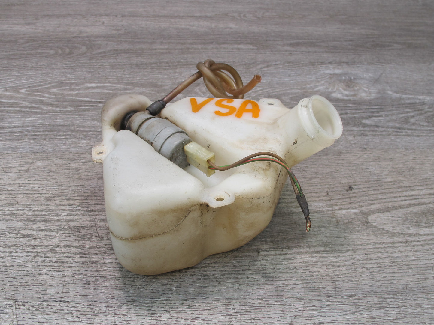 82-88 VW Scirocco Rear Back Window Washer Fluid Reservoir w Pump 533955453 OEM