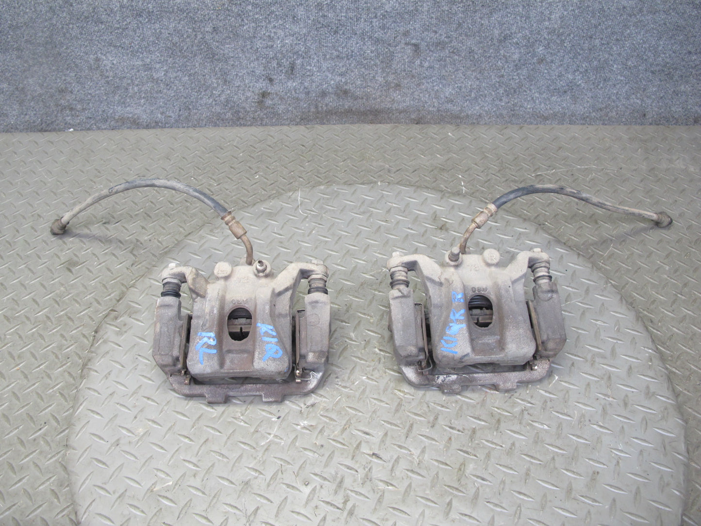 2011-2020 Infiniti QX56 QX80 RWD Rear Left & Right Side Brake Caliper Set of 2