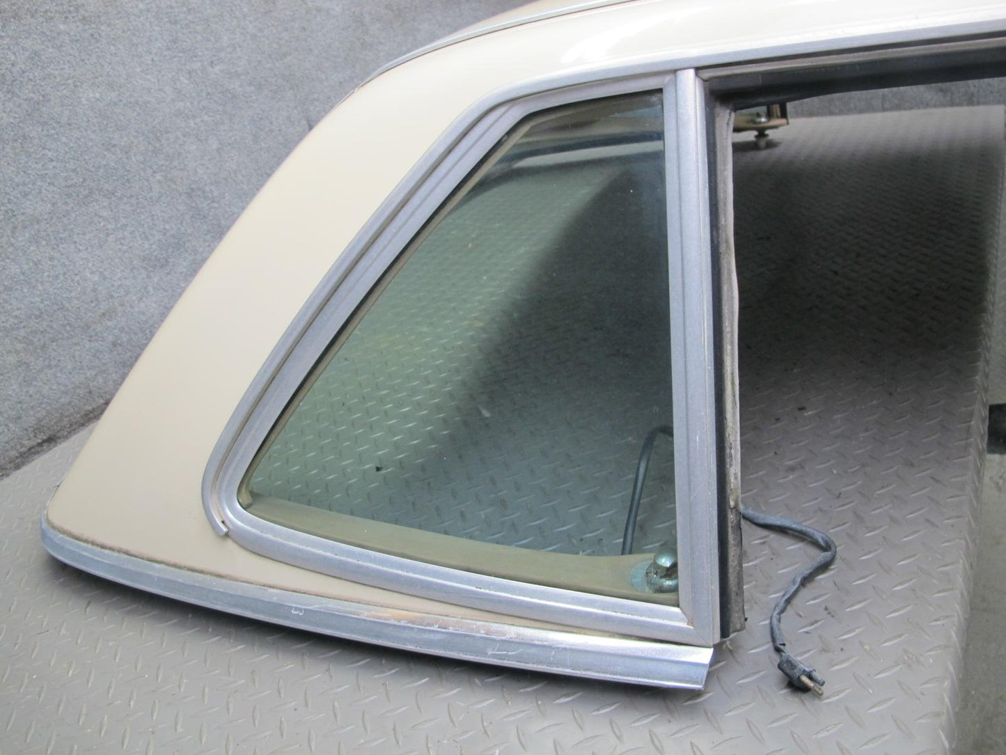 73-89 Mercedes R107 Convertible Hardtop Hard TOP Roof Panel w Glass 51K Mile OEM