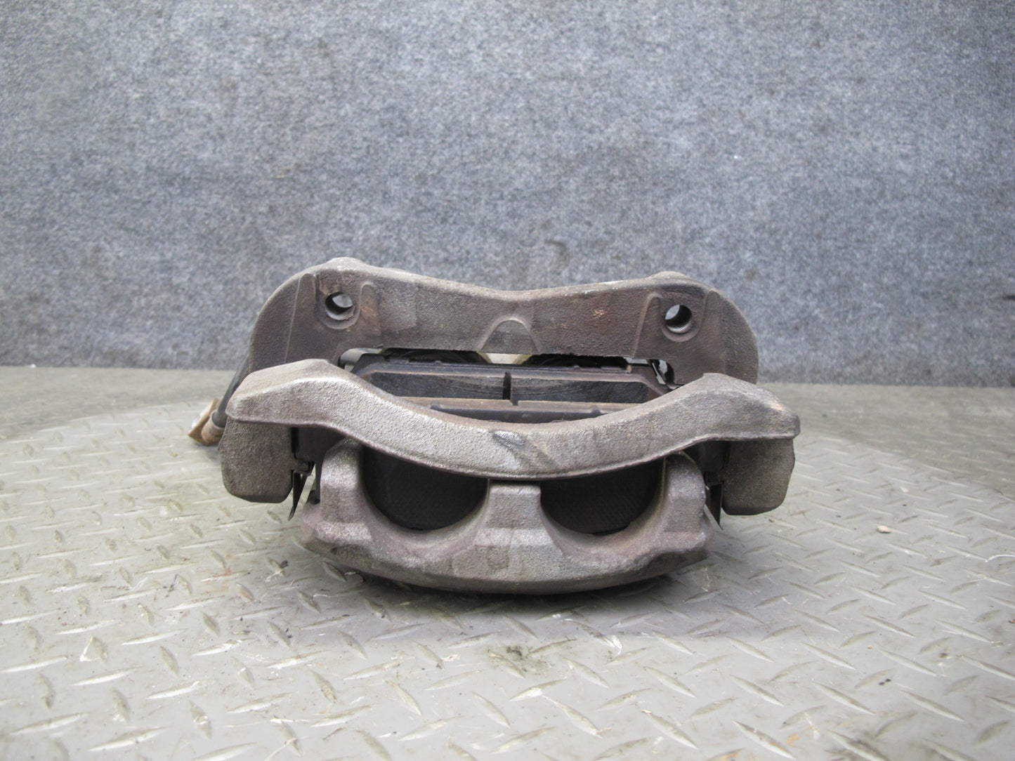2011-2020 Infiniti QX56 QX80 RWD Front Left & Right Side Brake Caliper Set of 2