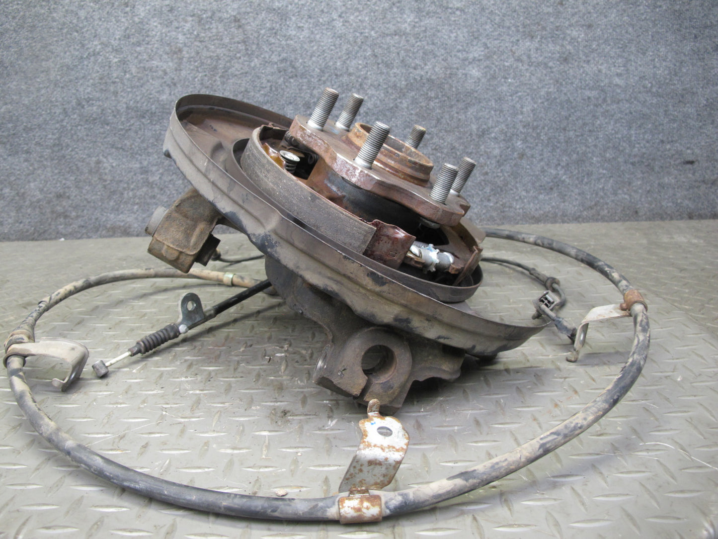 2011-2017 Infiniti QX56 QX80 AWD Rear Right Spindle Knuckle Wheel Hub Bearing