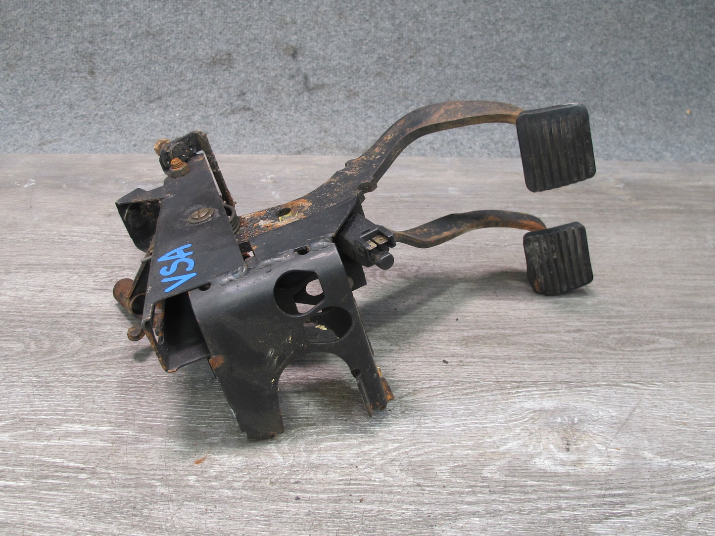 86-88 VW Scirocco MK2 M/T Gas Acceleration Clutch Brake Pedal Set w Cable OEM