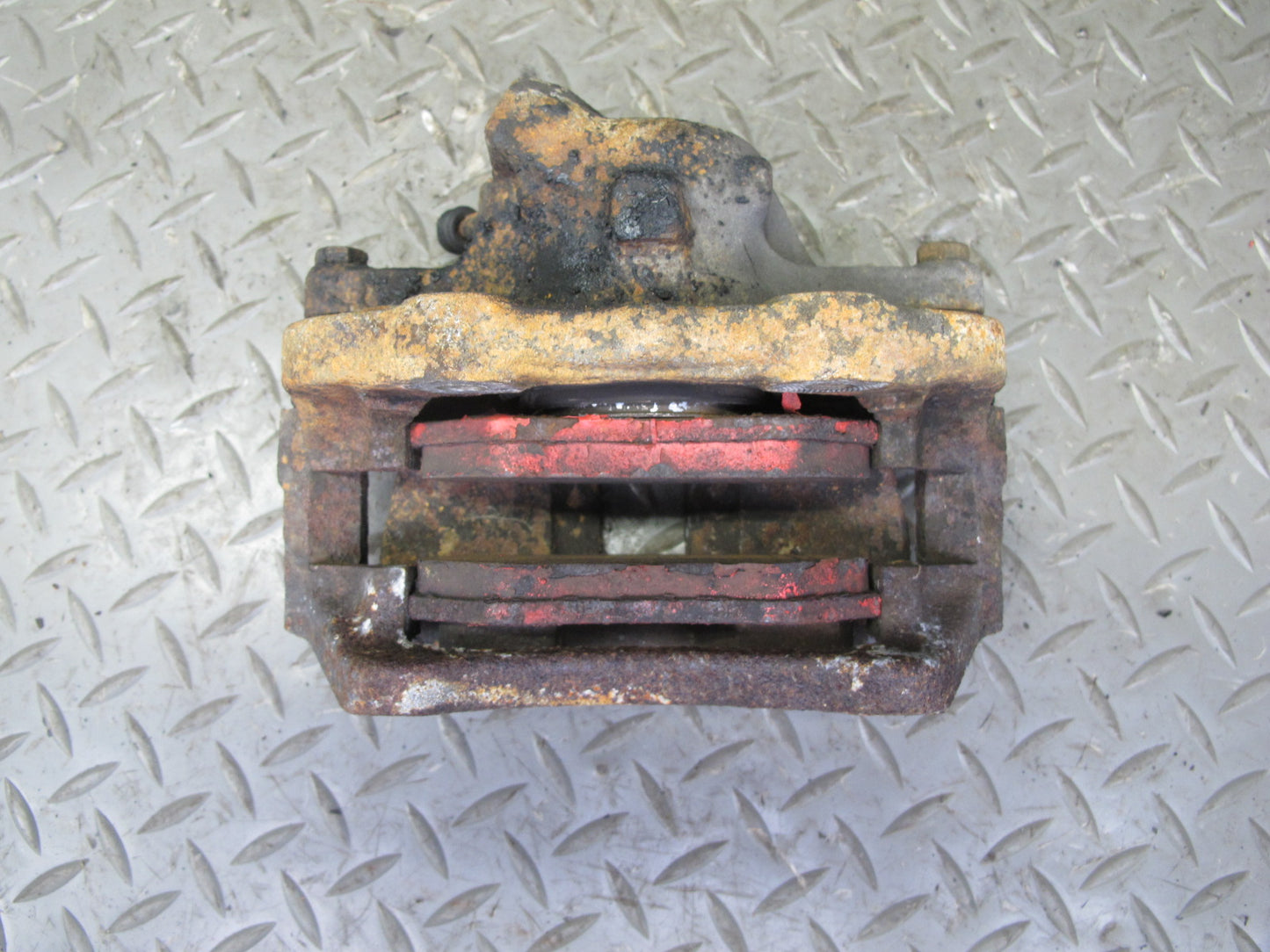 86-88 Volkswagen VW Scirocco Set of 2 Front Left & Right Brake Caliper OEM