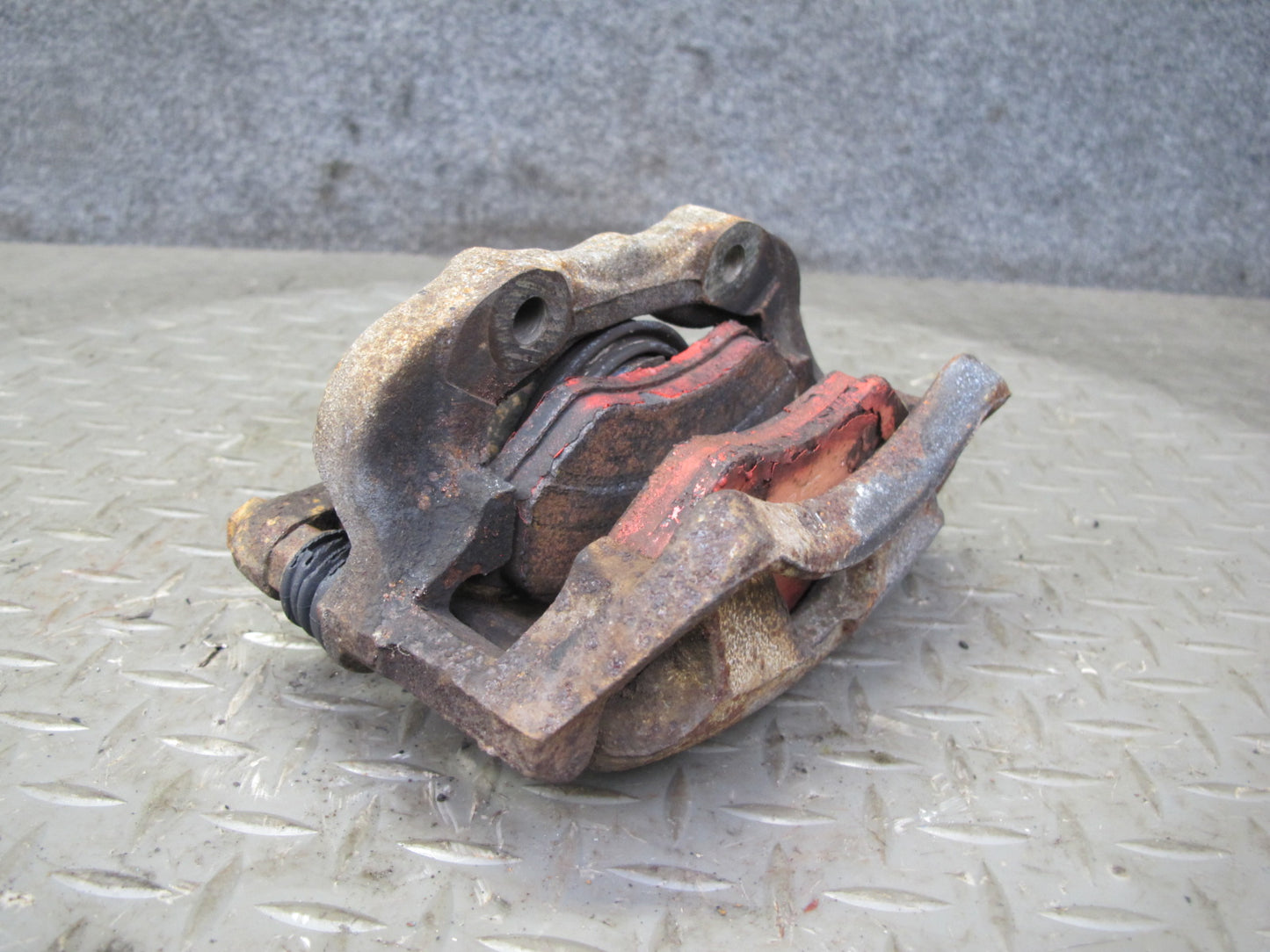 86-88 Volkswagen VW Scirocco Set of 2 Front Left & Right Brake Caliper OEM