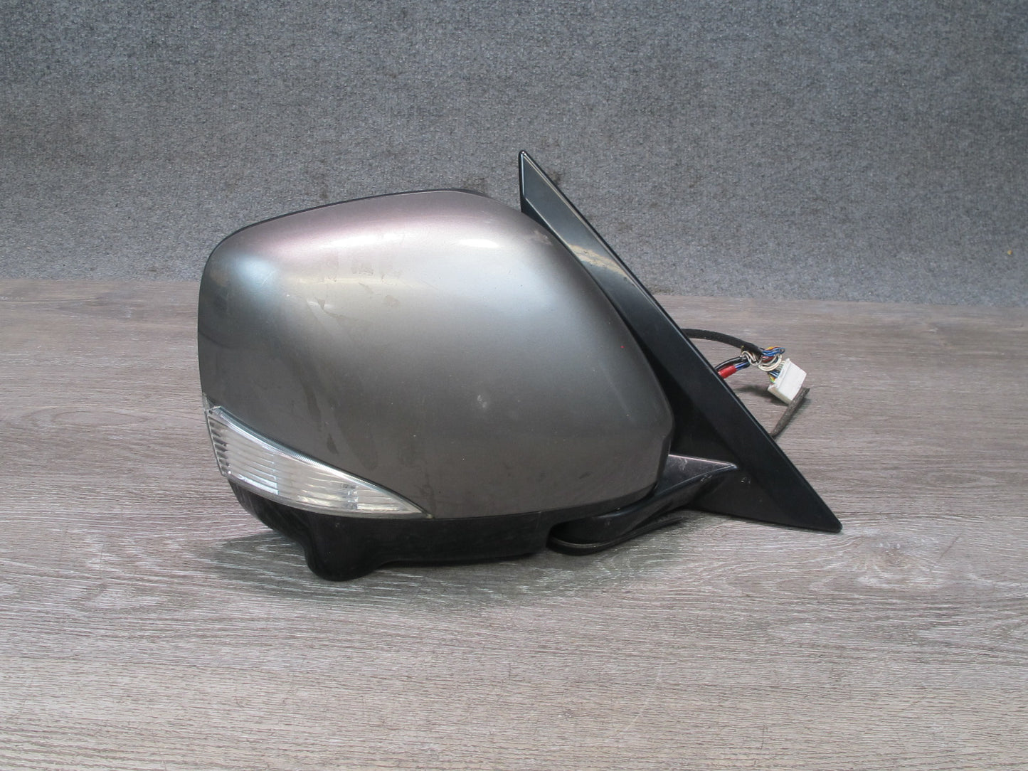 2011-2012 Infiniti QX56 Front Right Door Exterior Side View Mirror W/ Camera