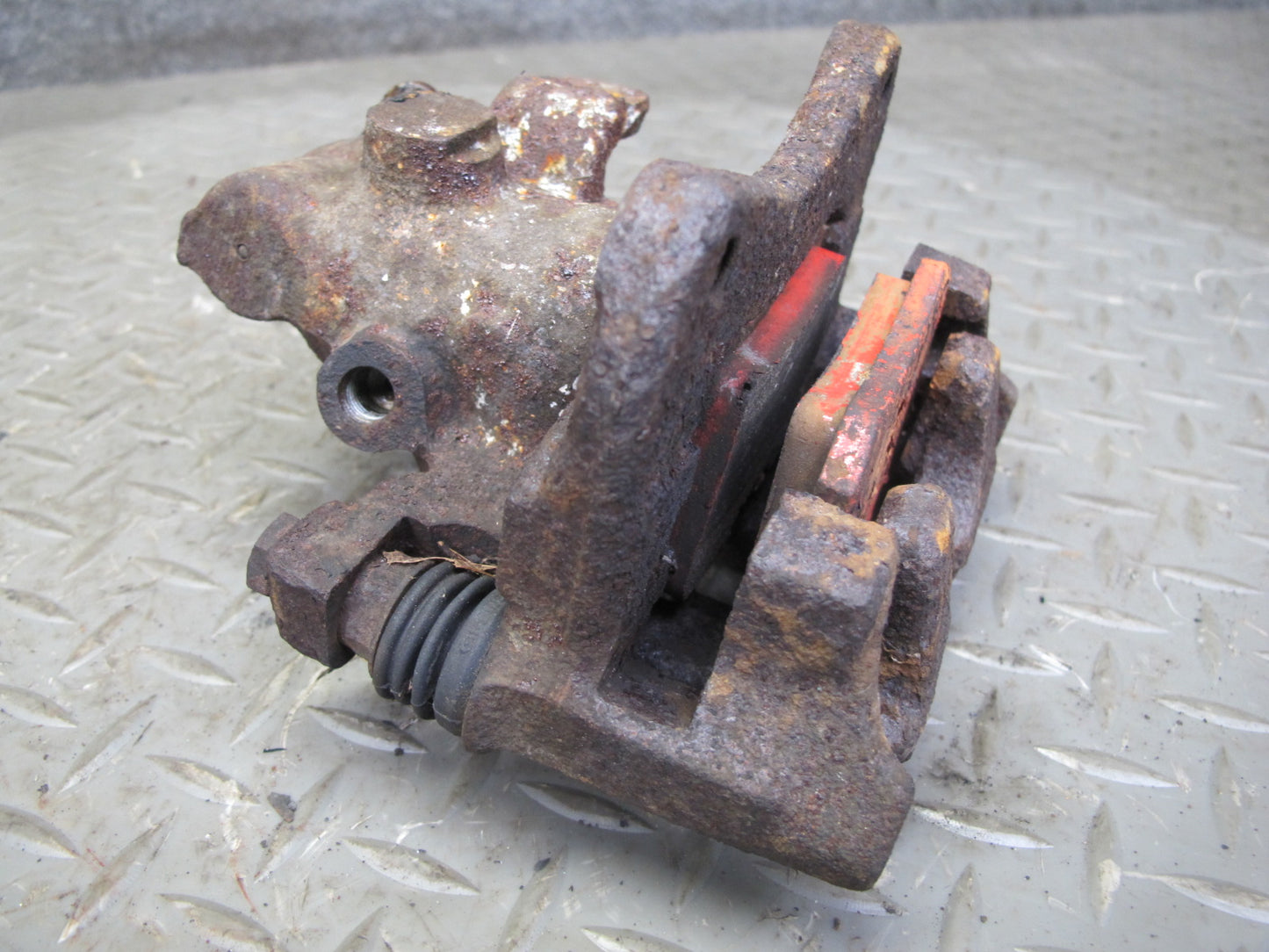 87-88 Volkswagen Scirocco MK2 16V Set of 2 Rear Left & Right Brake Caliper OEM