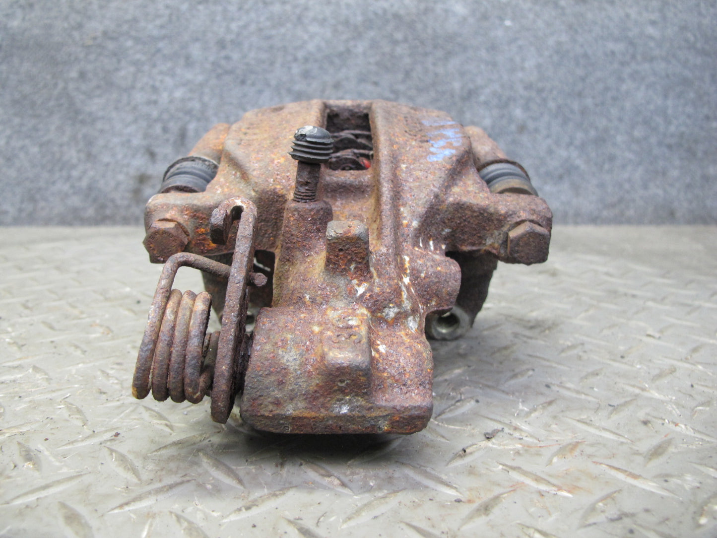 87-88 Volkswagen Scirocco MK2 16V Set of 2 Rear Left & Right Brake Caliper OEM