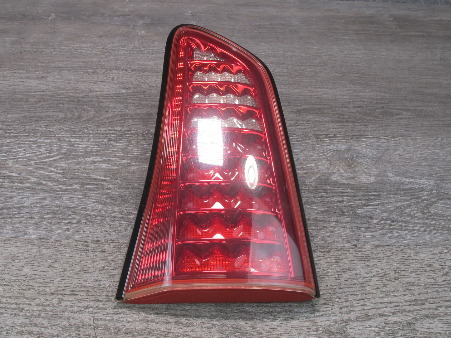 2011-2014 Infiniti QX56 QX80 Rear Right Passenger Side Inner Tail Light Lamp