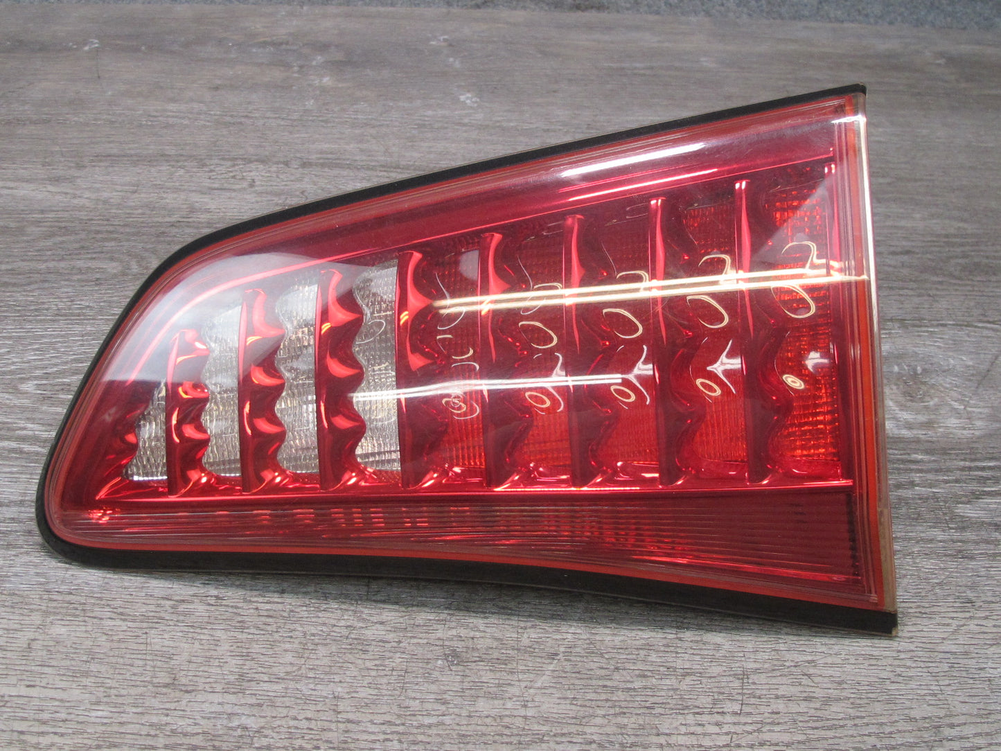 2011-2014 Infiniti QX56 QX80 Rear Right Passenger Side Inner Tail Light Lamp