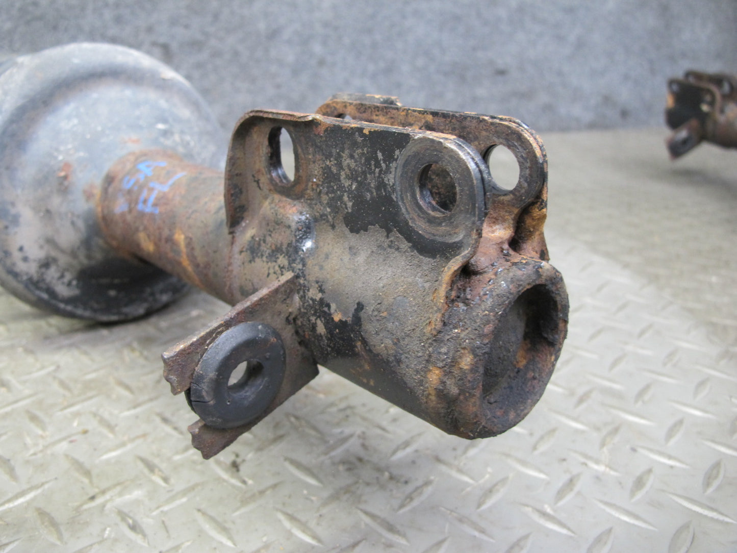 86-88 Volkswagen Scirocco MK2 Front Strut Shock Absorber Set OEM