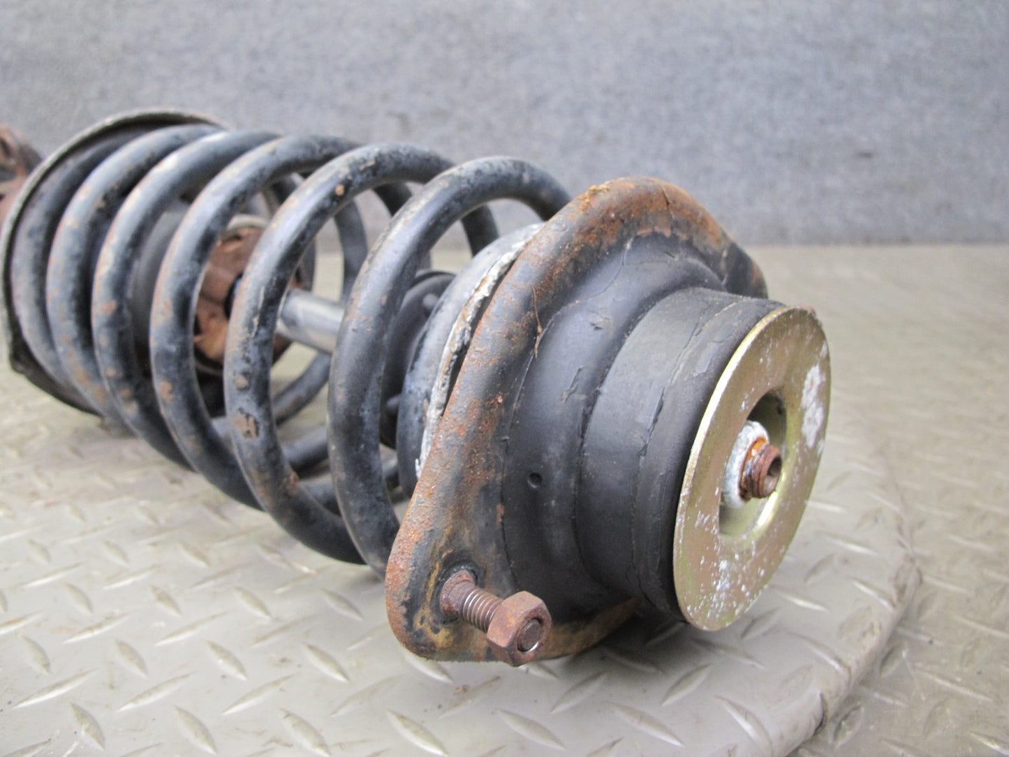 86-88 Volkswagen Scirocco MK2 Front Strut Shock Absorber Set OEM
