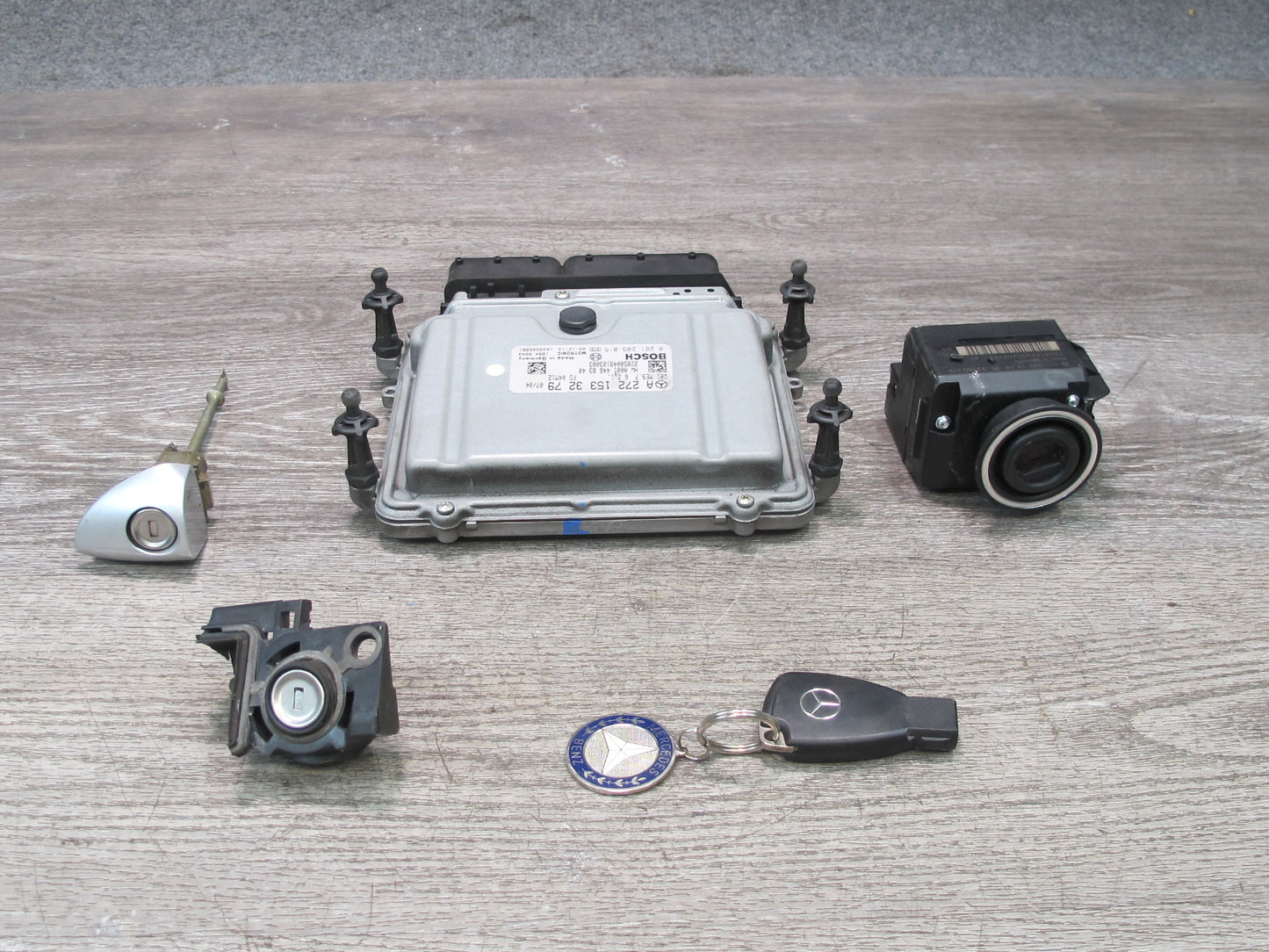 05-08 Mercedes R171 SLK350 3.5L M272 Engine ECU DME Ignition Switch Lock KEY Set
