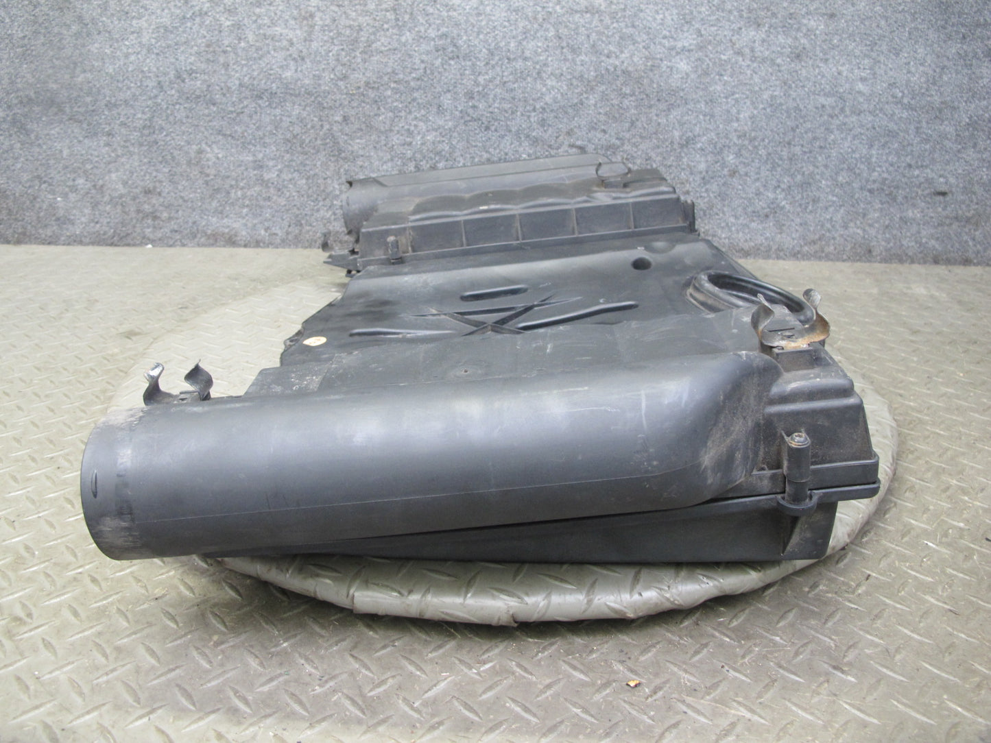 99-02 Mercedes R129 SL500 M113 Engine Air Intake Cleaner Filter Box OEM