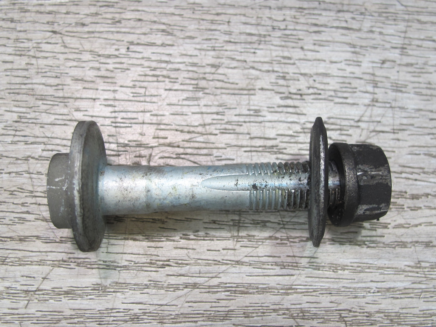 05-11 Mercedes R171 Slkset of 2 Rear Suspension Eccentric Adjust Camber Bolt OEM