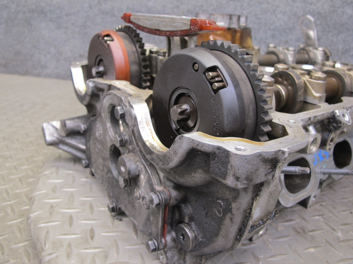 2010-2014 BMW E71 X6M 4.4L S63 Engine Motor Left Cylinder Head w Camshafts 86k