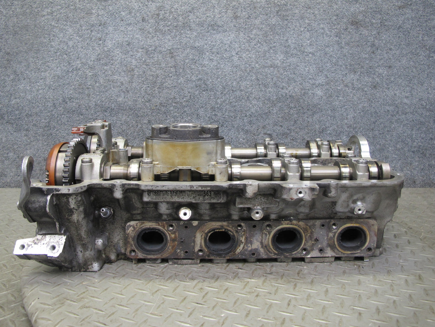 2010-2014 BMW E71 X6M 4.4L S63 Engine Motor Right Cylinder Head w Camshafts 86k